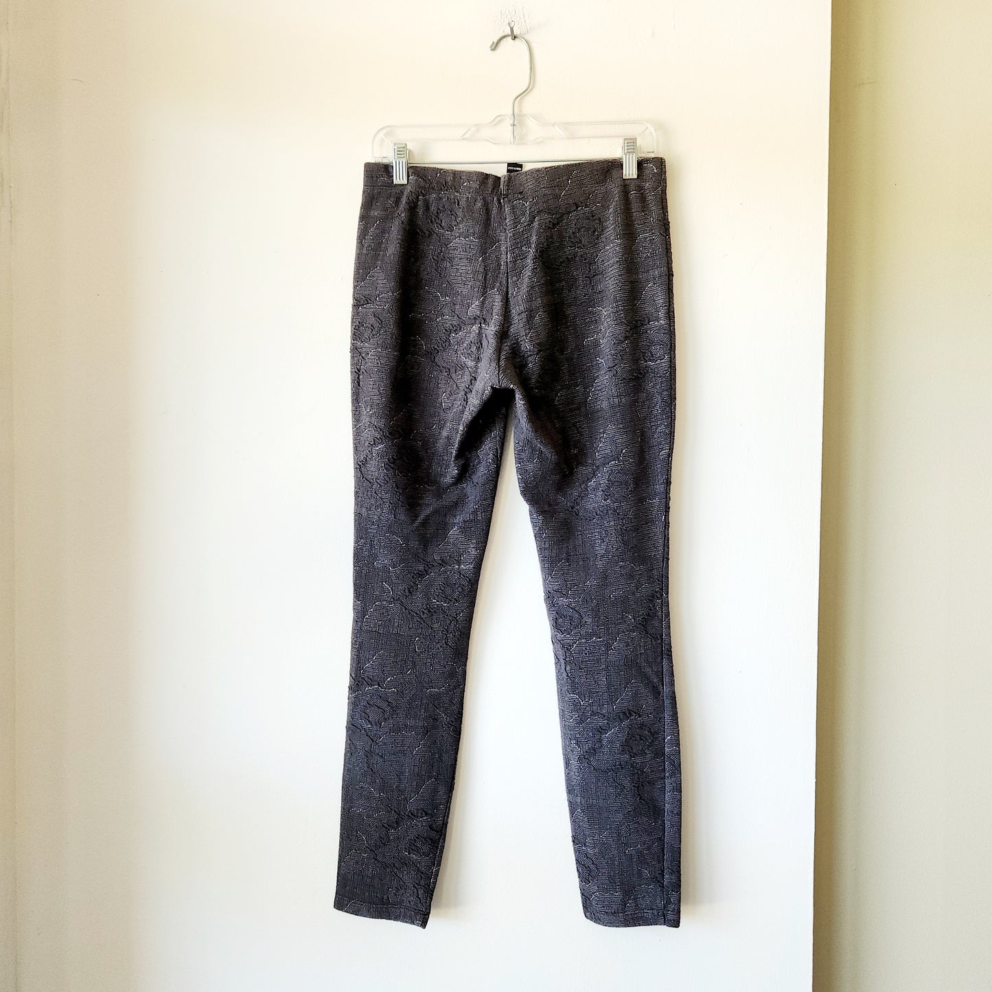 Clara Sunwoo Textured Pull On Pants - M
