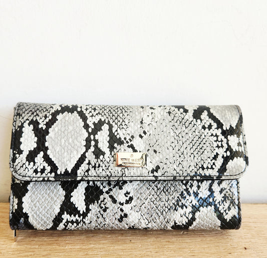 Nine West 3.5" x 7" Wallet Multi-Pocket