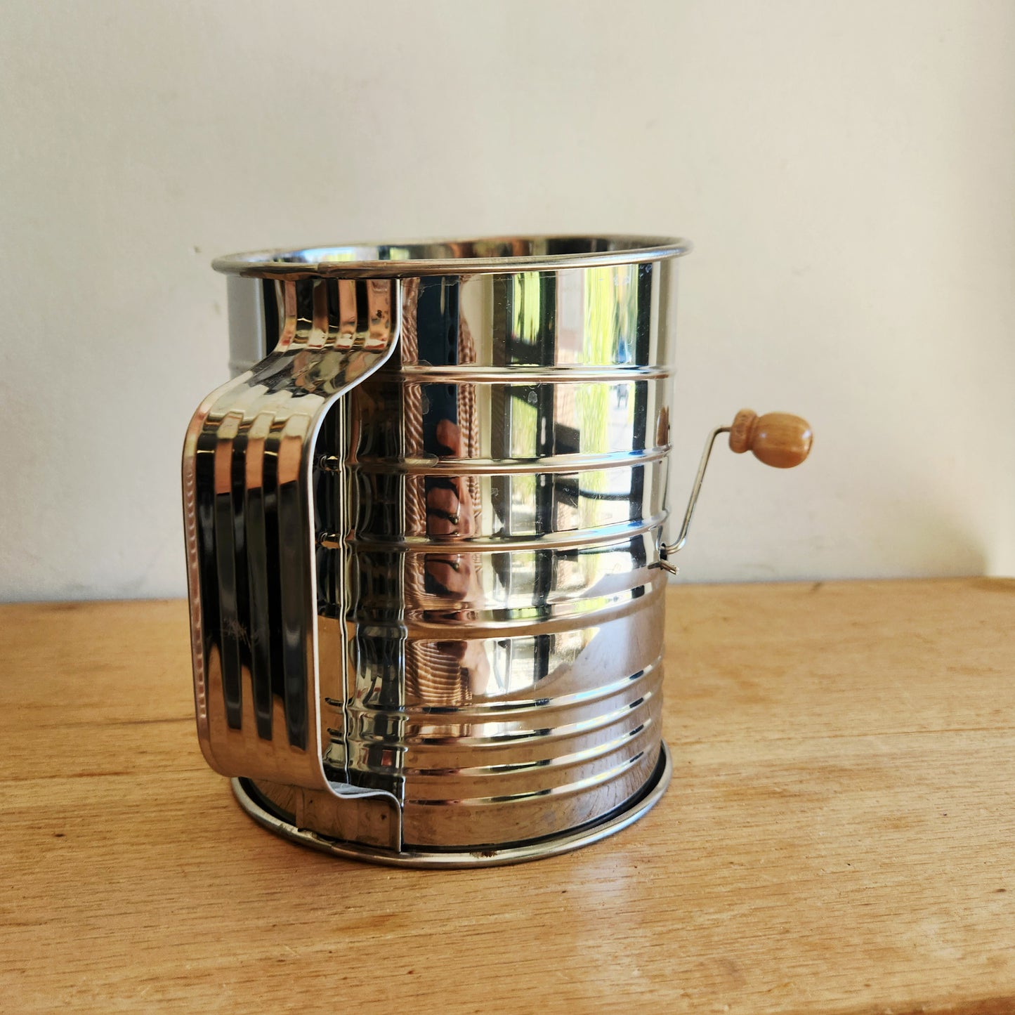 5 Cup Metal Flour Sifter