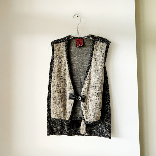 Vintage Outback Adventurous Clothing Vest & Skirt Set - M