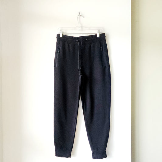 Old Navy Dynamic Fleece Black Joggers with Zipper Pockets - M