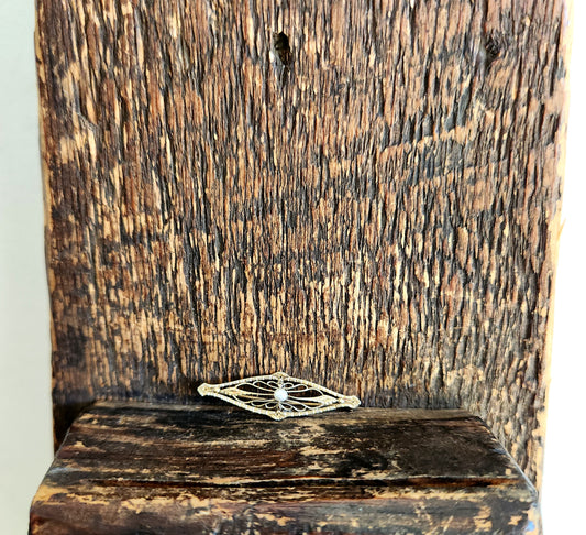 14K Gold Filigree Pin