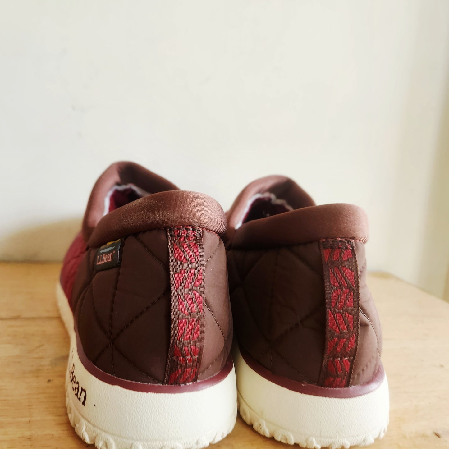 LL Bean Mens Shoes Primaloft Insulation Size 10 Medium LIKE NEW