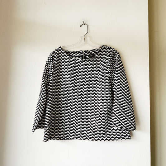 Travelers by Chico's Crop Fit Textured Top - size 8