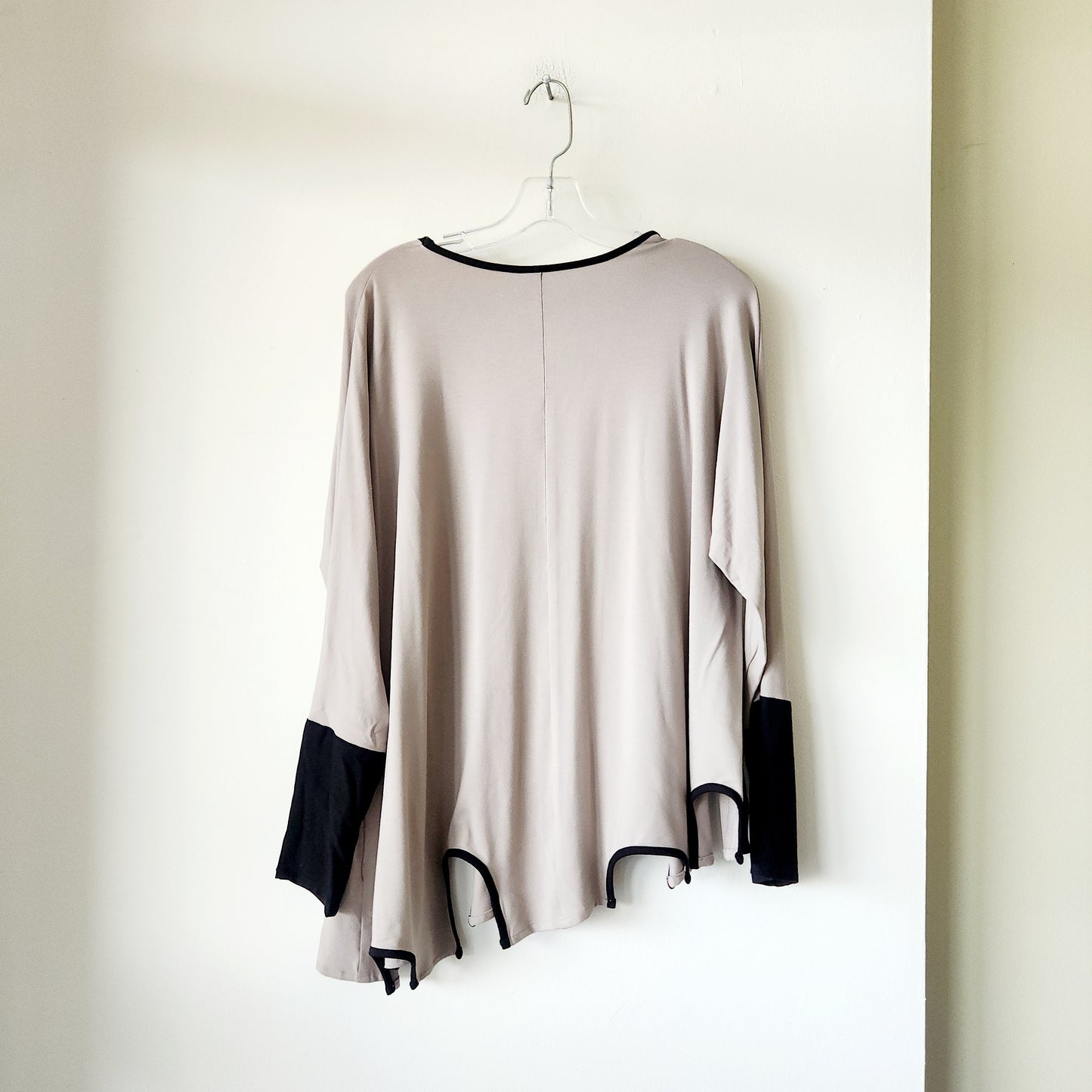 Ela Jersey Swing Top with Notched Hem - S