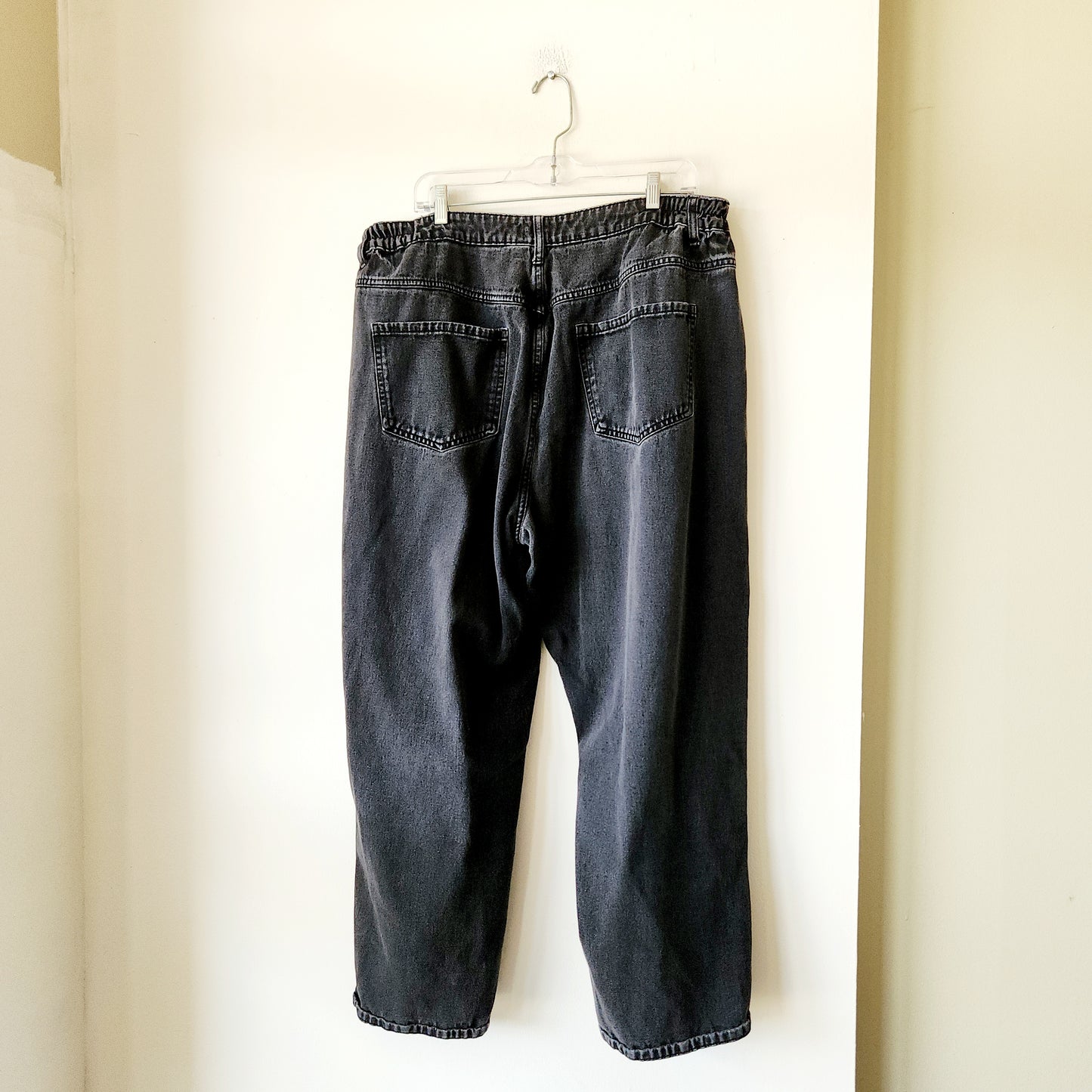Shiny by Nature Black Jeans - size 2XL