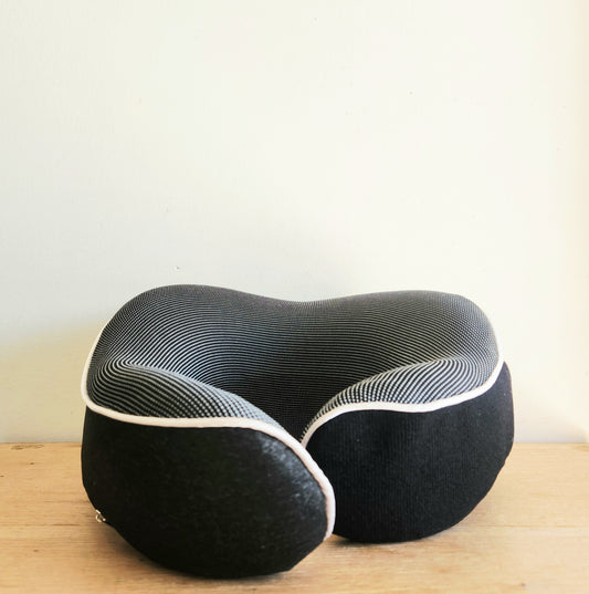 TERGAYEE Travel Neck Pillow Top Memory Foam Pillow