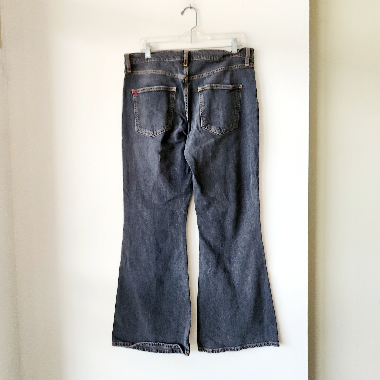 BDG Flare Jeans - size 32