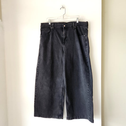 GAP High Rise Stride Ankle Jeans - size 18R