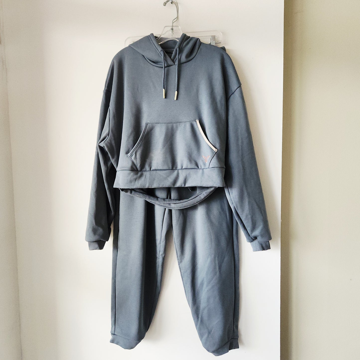 Squat Wolf Hoodie & Joggers Set - M