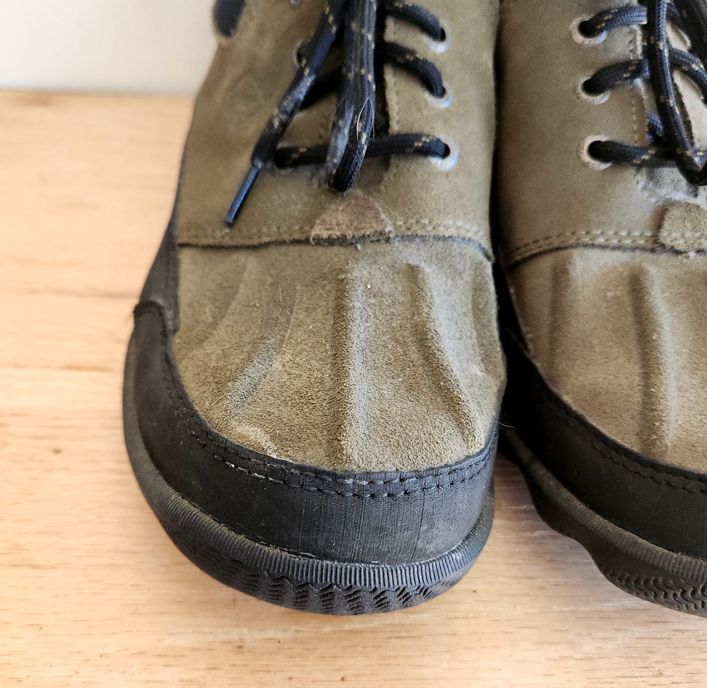 Sperry Topsiders Water Resistant Ankle Boots - size 9M