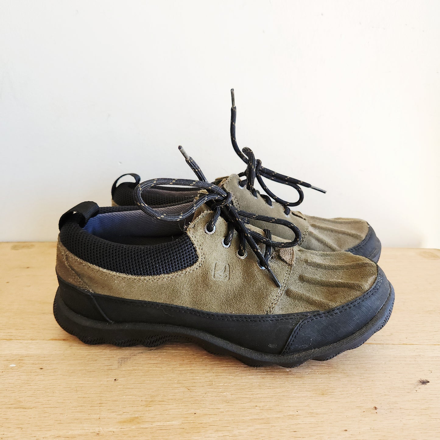 Sperry Topsiders Water Resistant Ankle Boots - size 9M