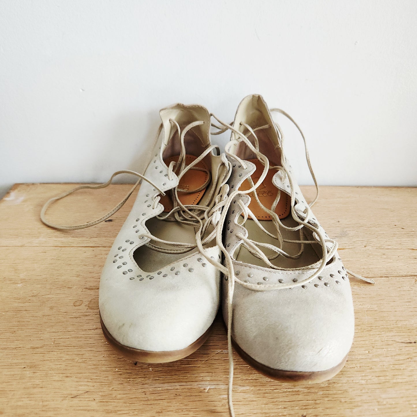 Tacco Leather Lace Up Flats - size 40