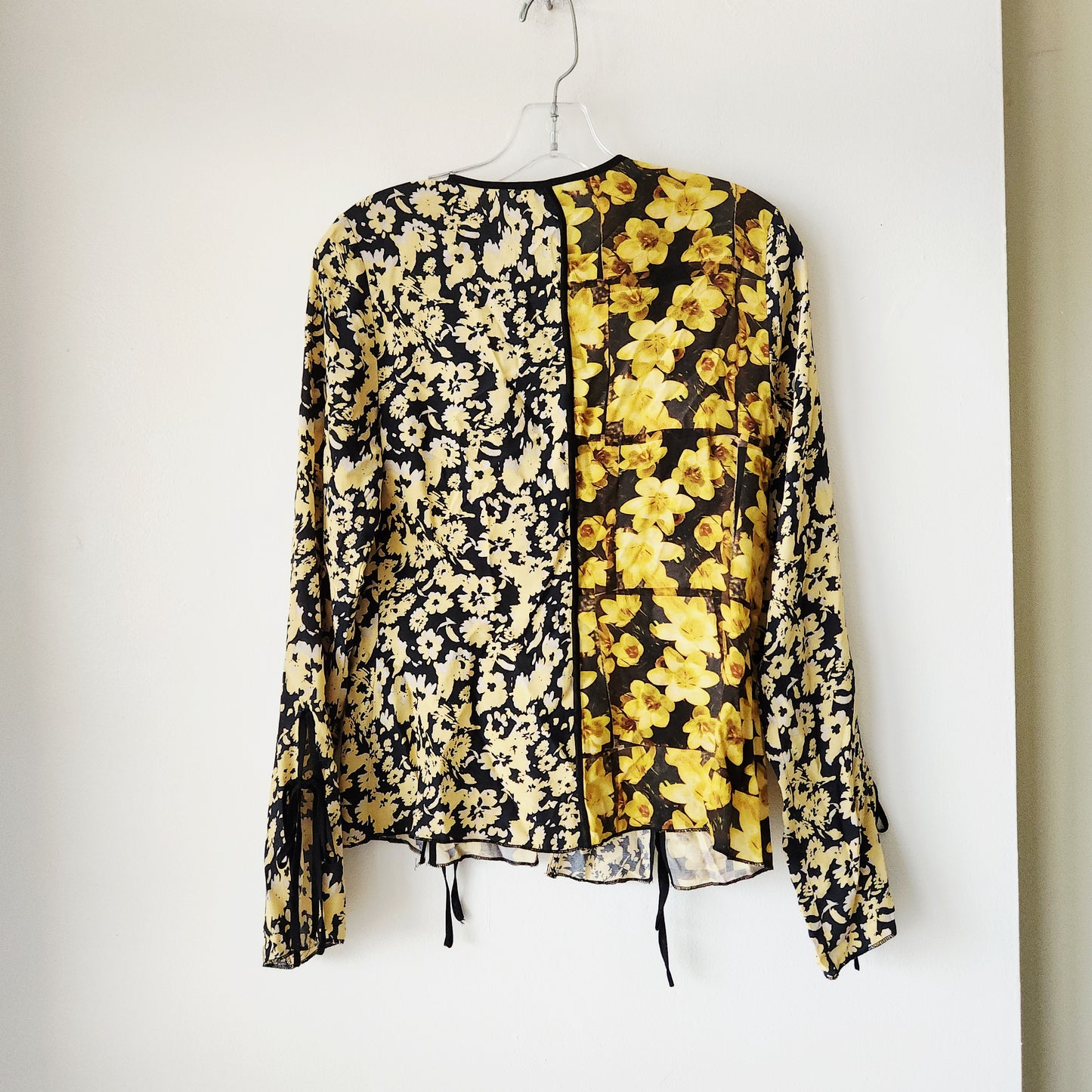 TopShop Tie Front Top - size 2