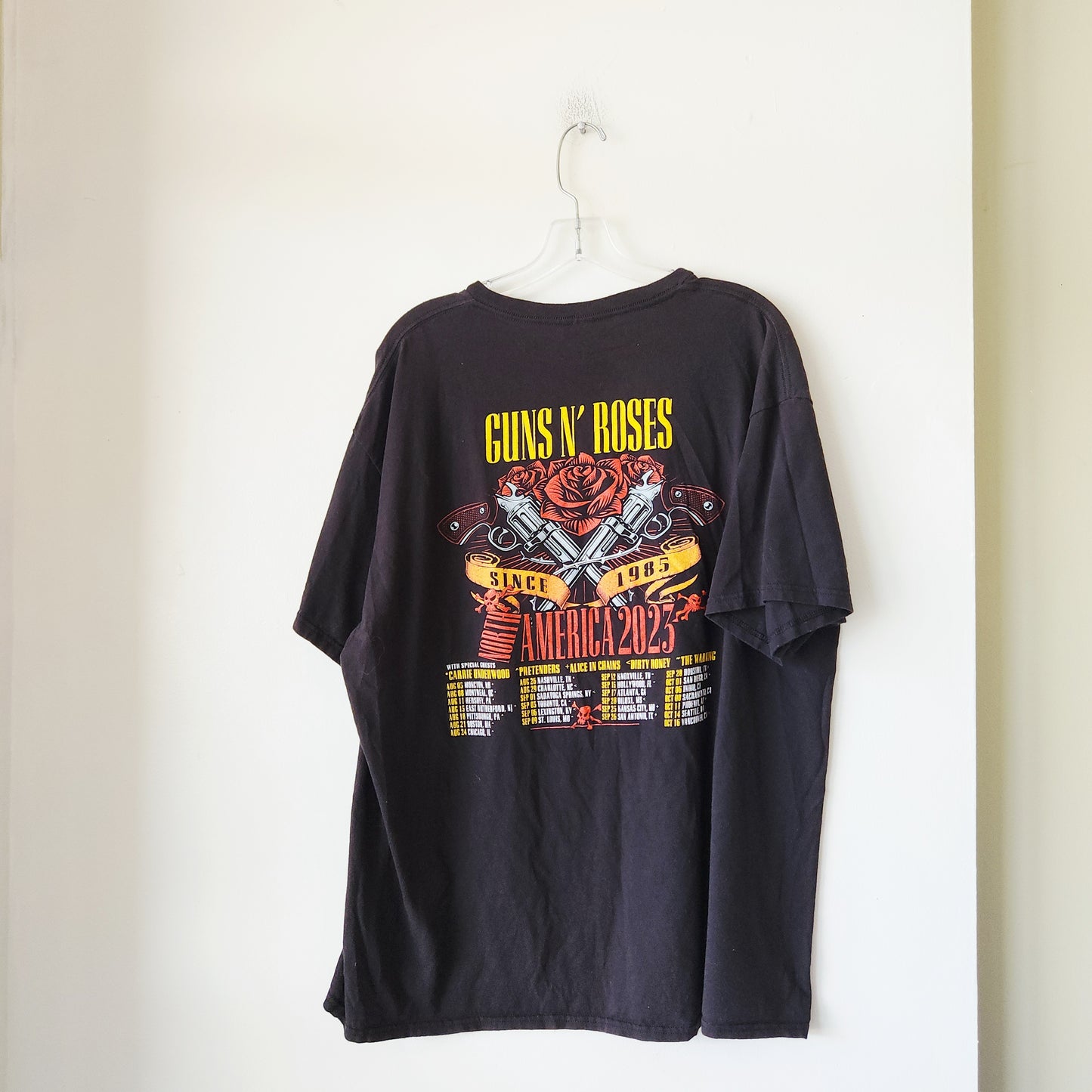 Guns N' Roses Tour Shirt 2023 - Men's 2XL