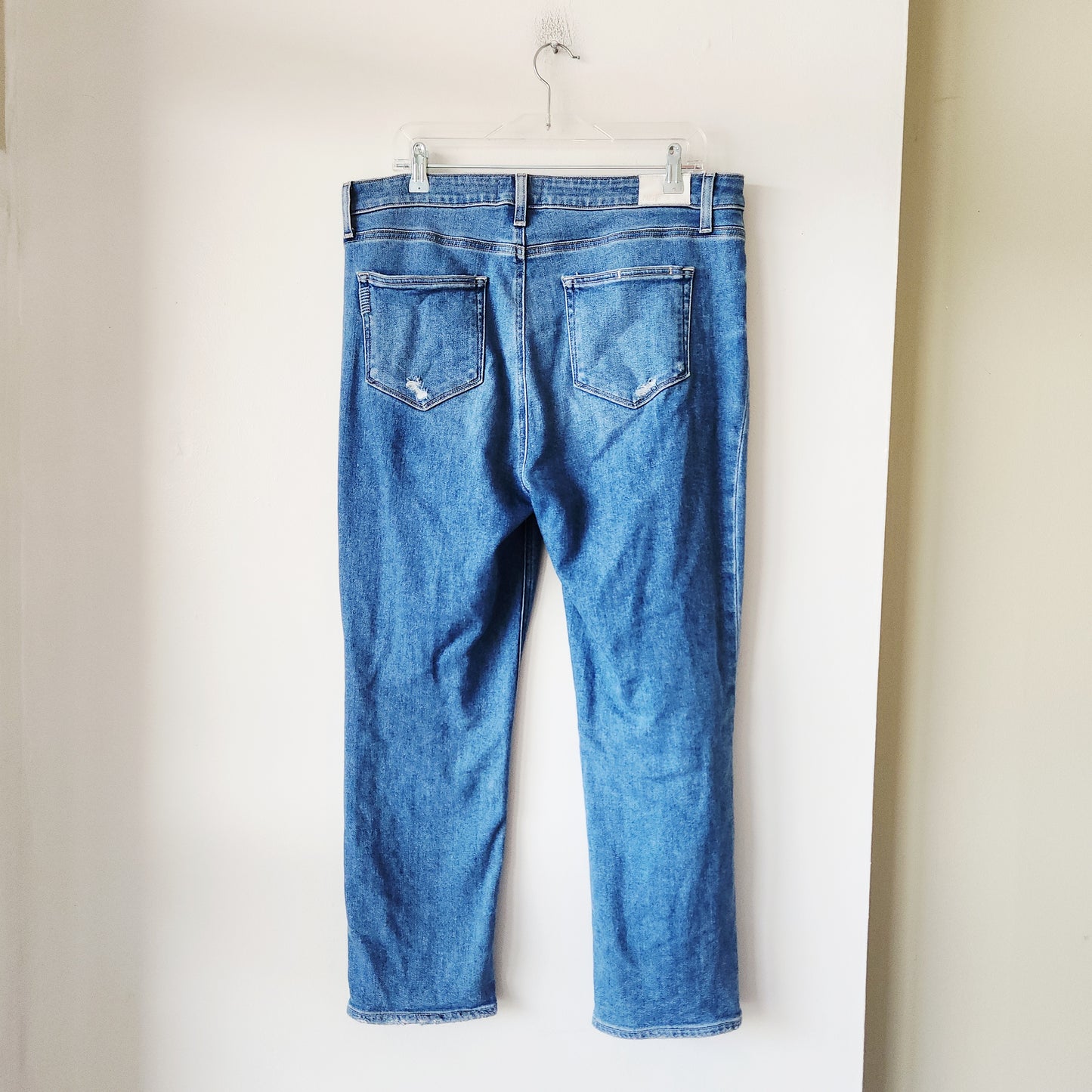 Paige Cindy Crop Jeans with Distressed Details - size 33