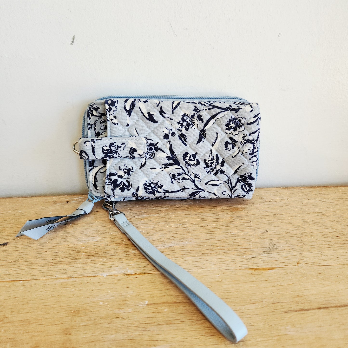 Vera Bradley Zip Around Wristlet