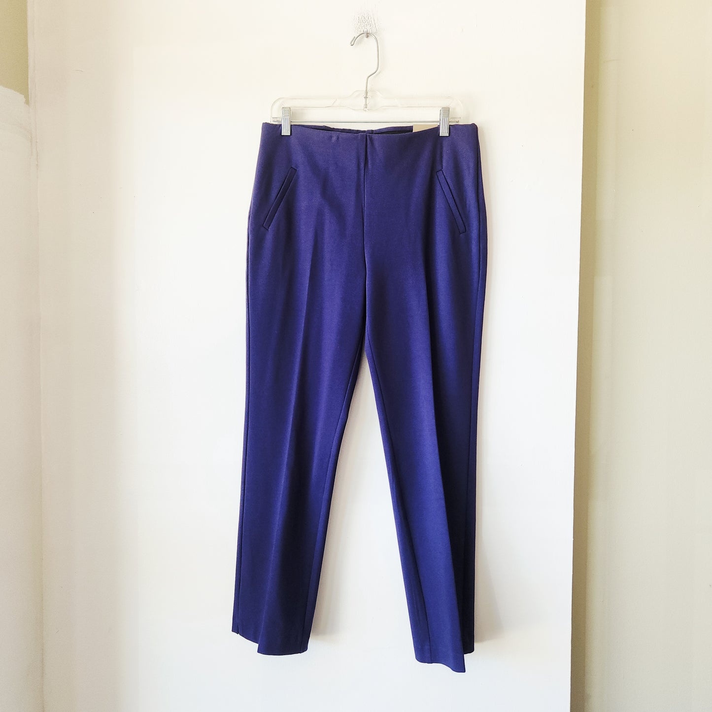 Chico's Fabulously Slimming Ponte Slim Short Navy Pants - size 8 - New