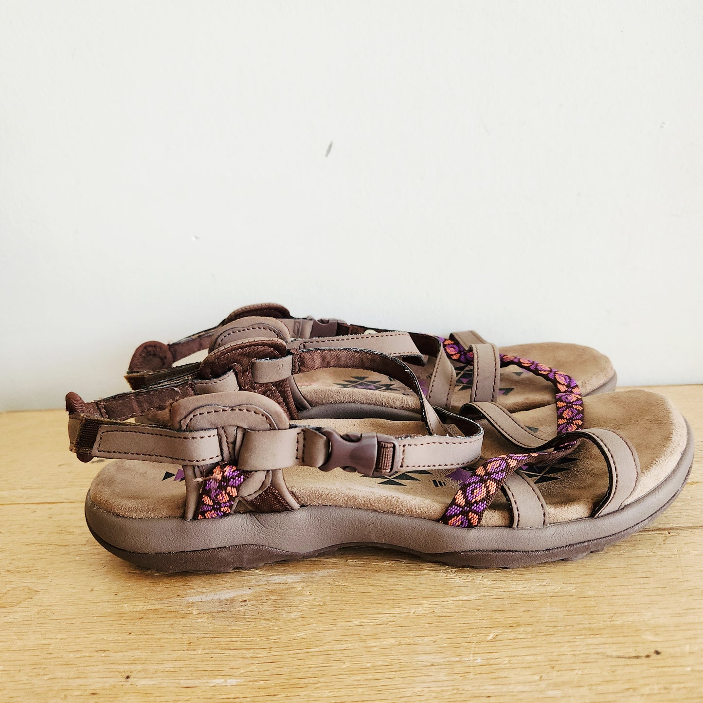 Skechers Memory Foam Sandals - size 8