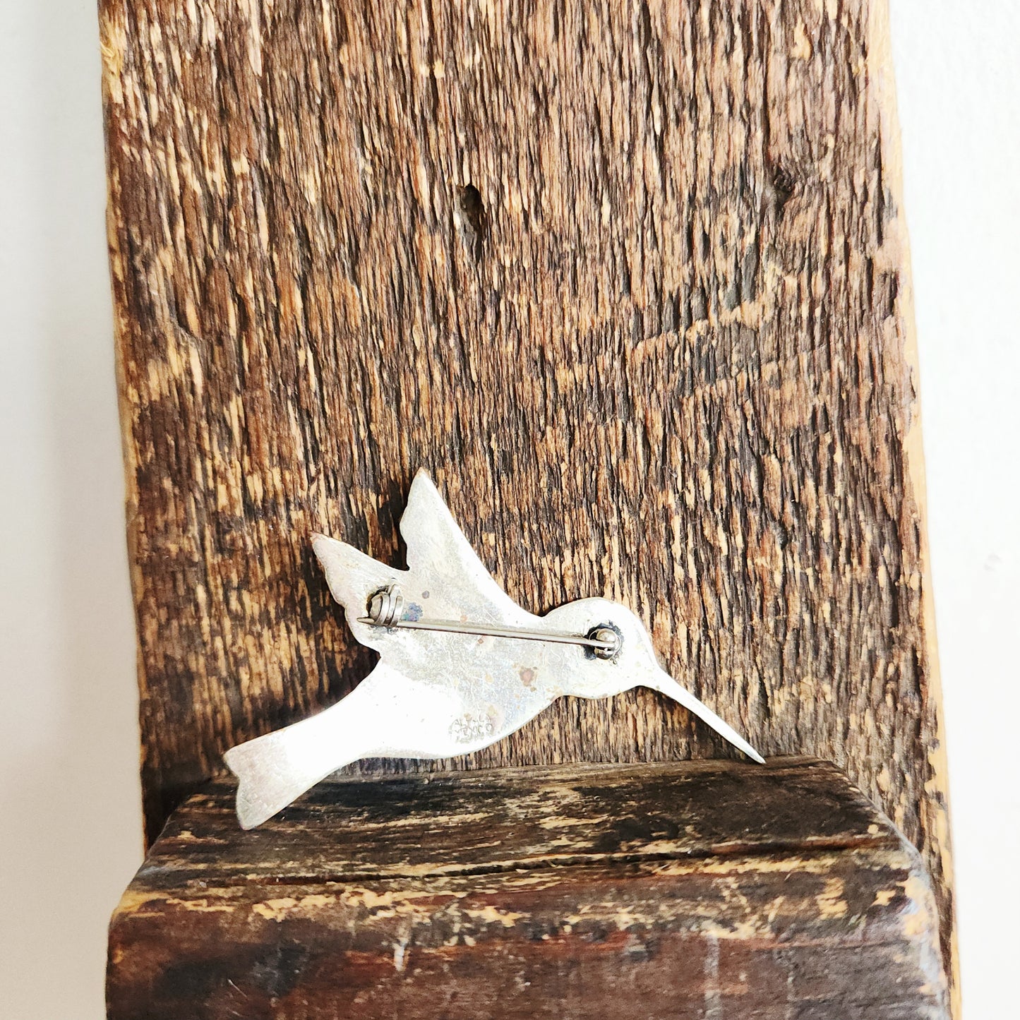 Alpaca Inlay Hummingbird Pin