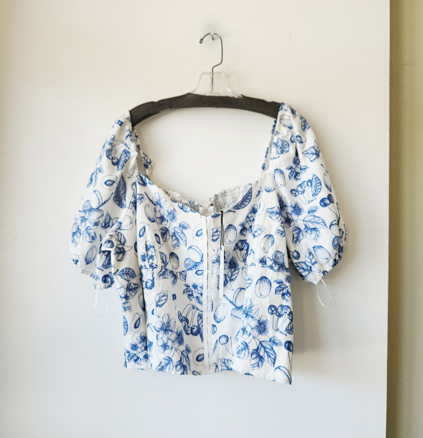 Rachel Zoe Crop Fit Puff Sleeve Top with Smocking - 3X - New