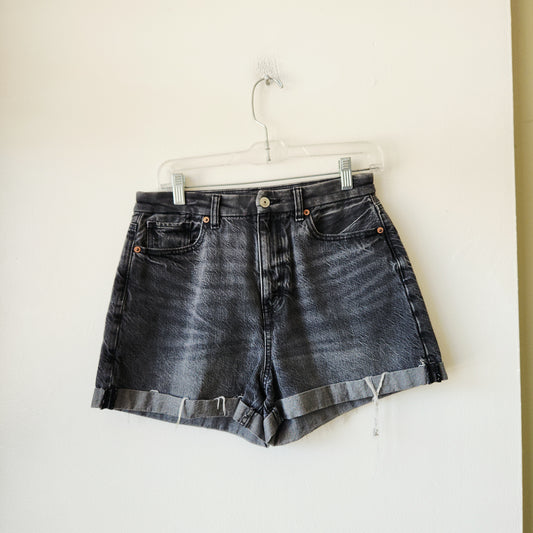 American Eagle Curvy Mom Shorts - size 4