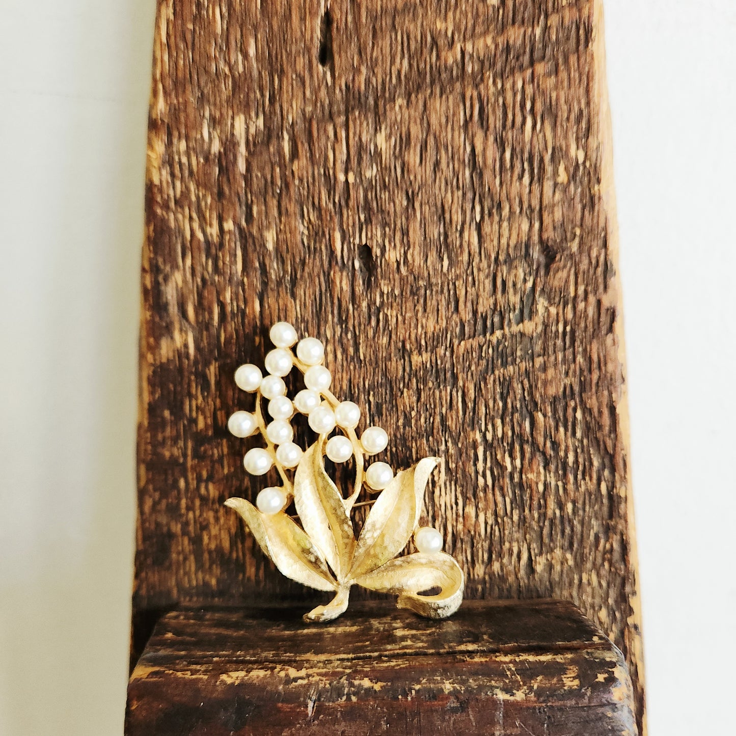 Vintage Goldtone Brooch