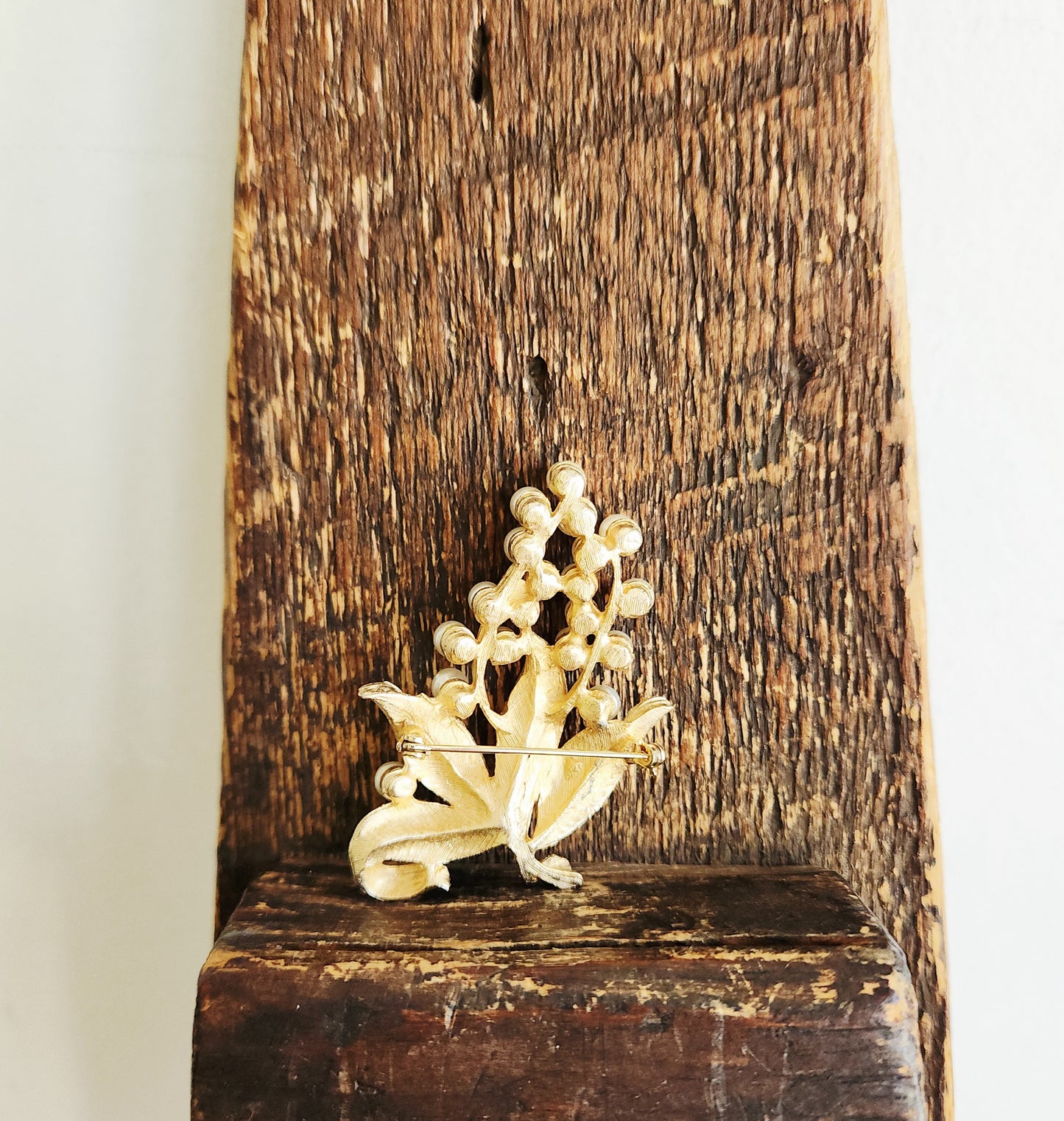 Vintage Goldtone Brooch
