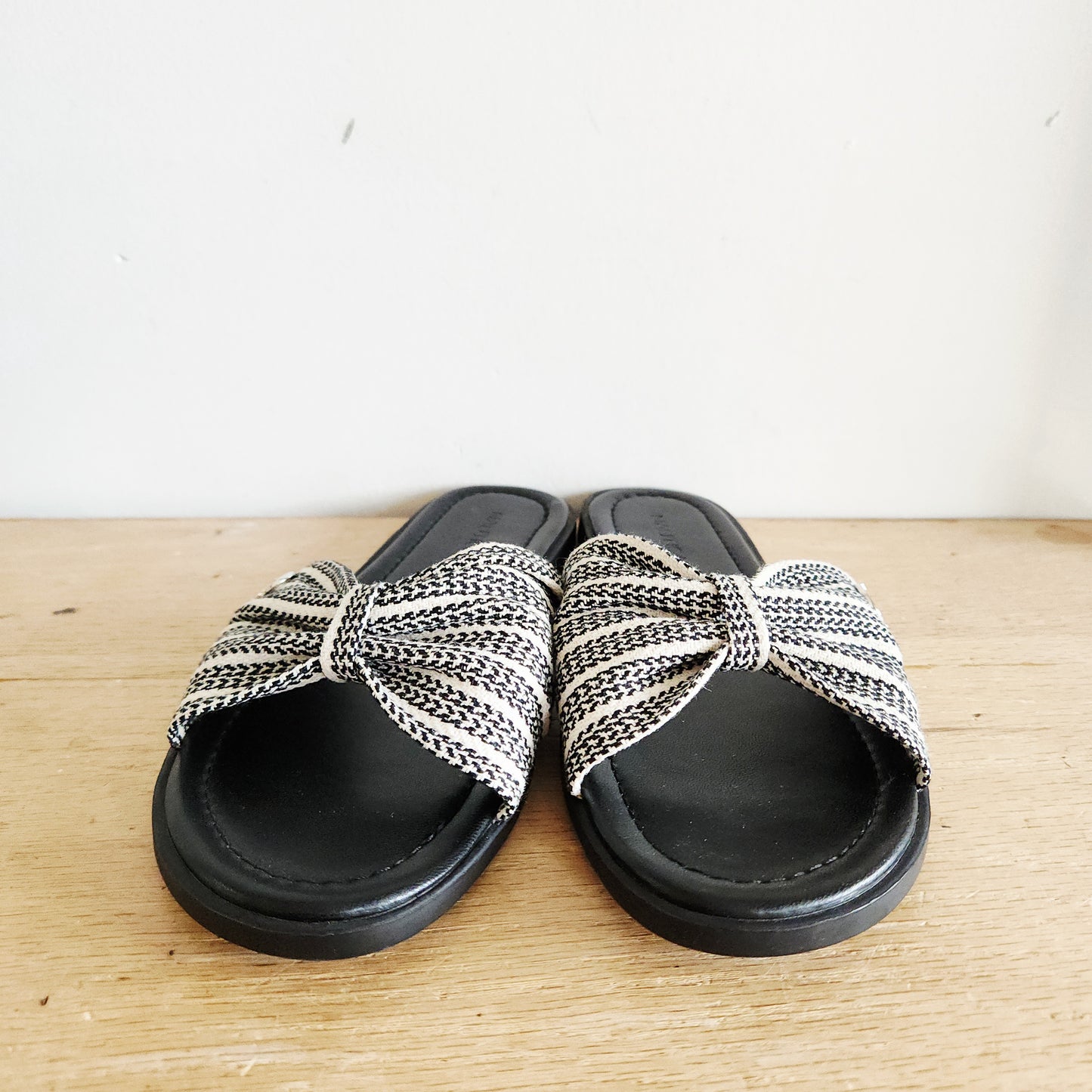Nautica Slide Sandals - size 7.5