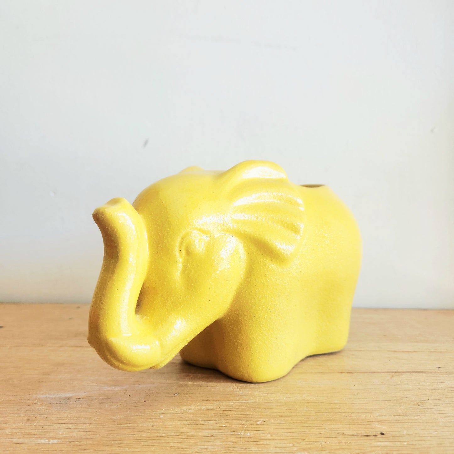 Liv & Skye 7" Elephant Scented Candle Figurine