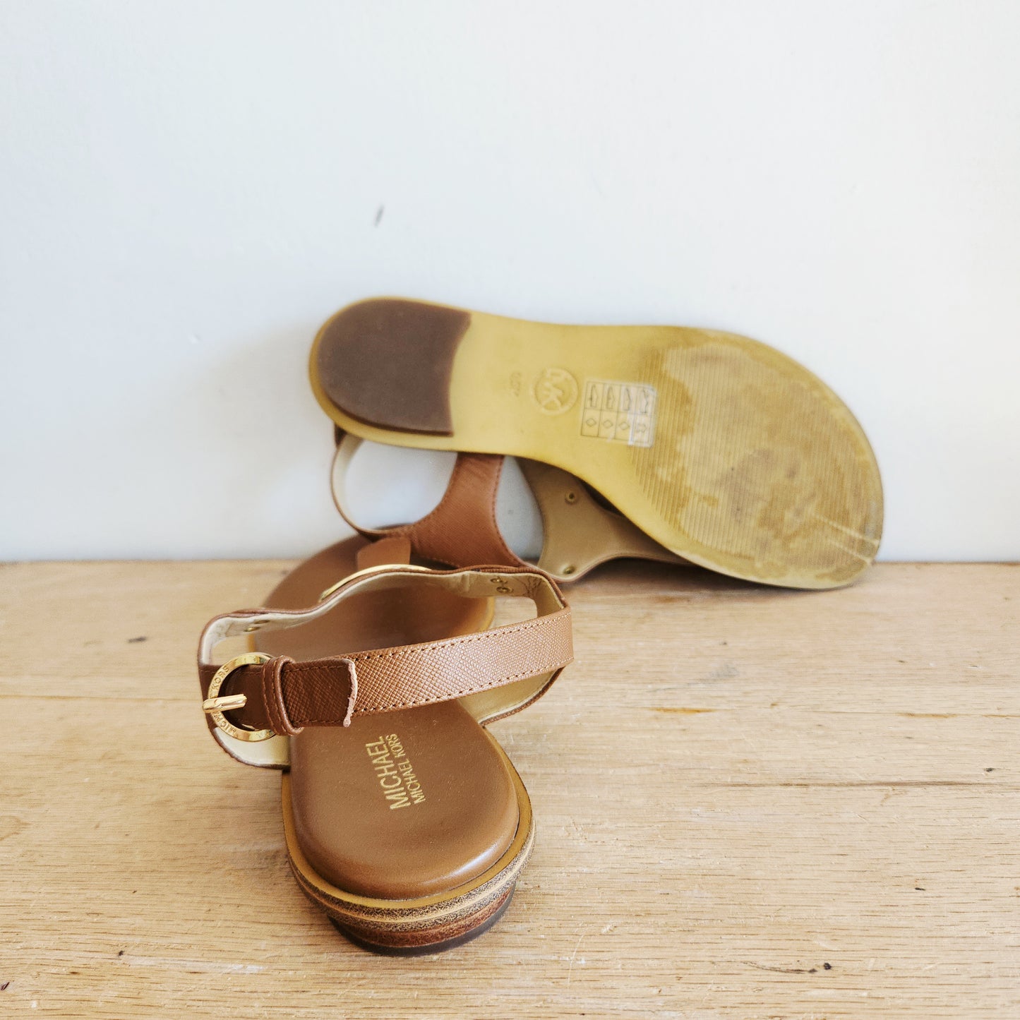 Michael Kors Leather Sandals with Gold Details - size 6.5