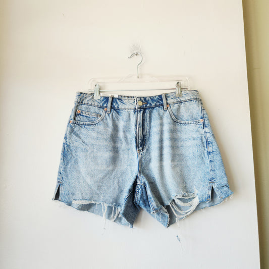 Garage Cut Off Denim Shorts - size 13/31 - New