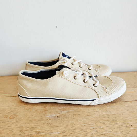 Sperry Topsiders Low Top Sneakers - size 8