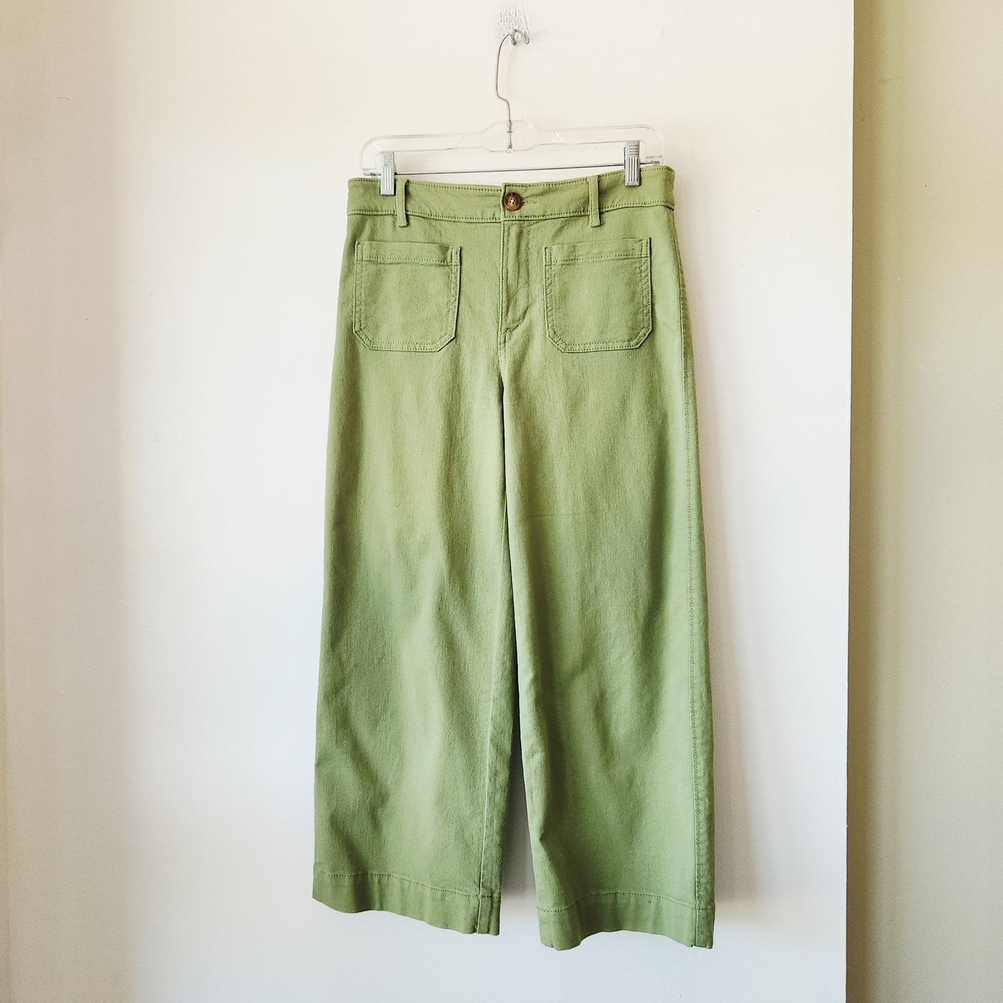 LOFT Spring Green Wide Leg Pants - size 4 Petite