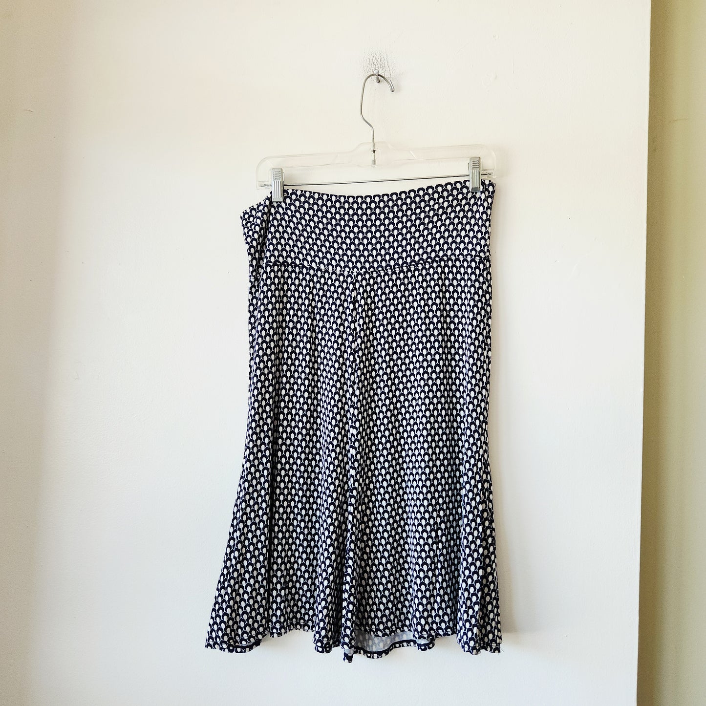 Max Studio Navy & White Pull On Skirt - M