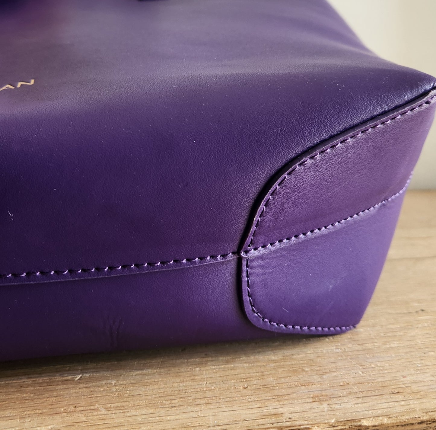 Joy & Iman Tassel Chic Purple Leather Tote  w Zip Handbag