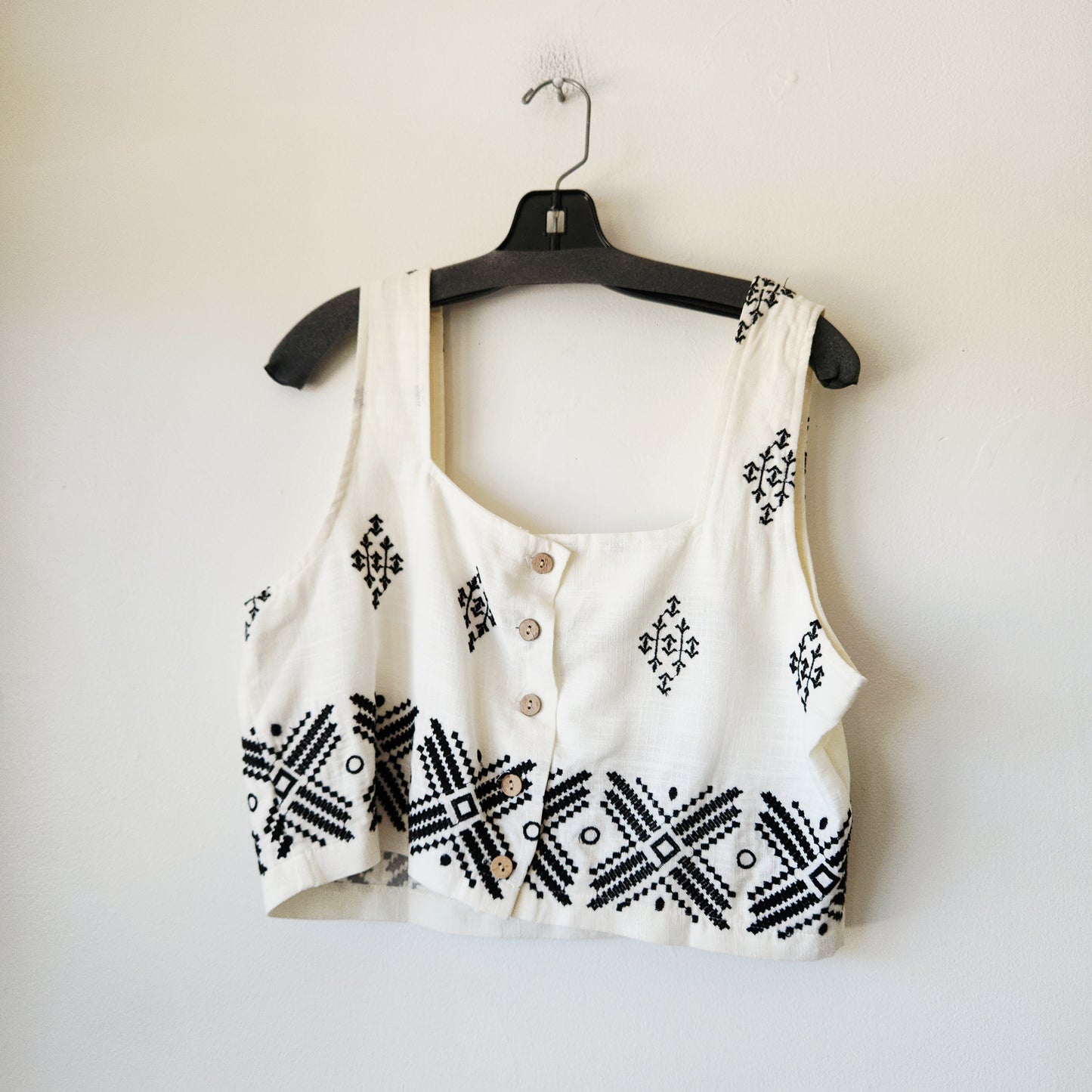 Haute Hippie Style Crop Tank with Embroidery - L - New