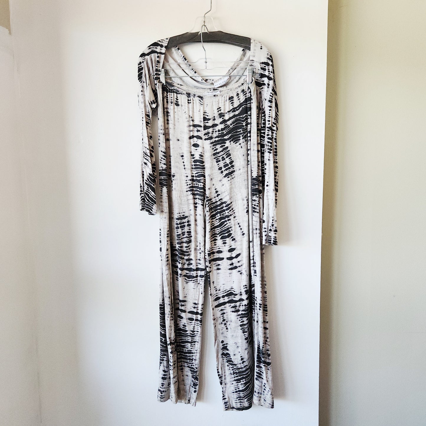 bryn walker Tie Dye Jersey Flowy Pants & Shrug Set - M