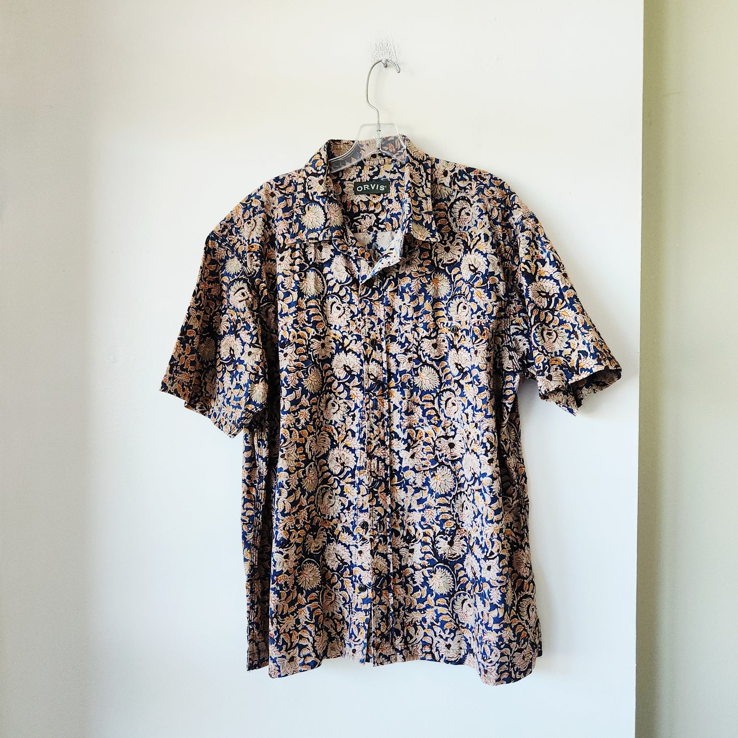 Orvis 100% Cotton Pattern Button Up Shirt - XL