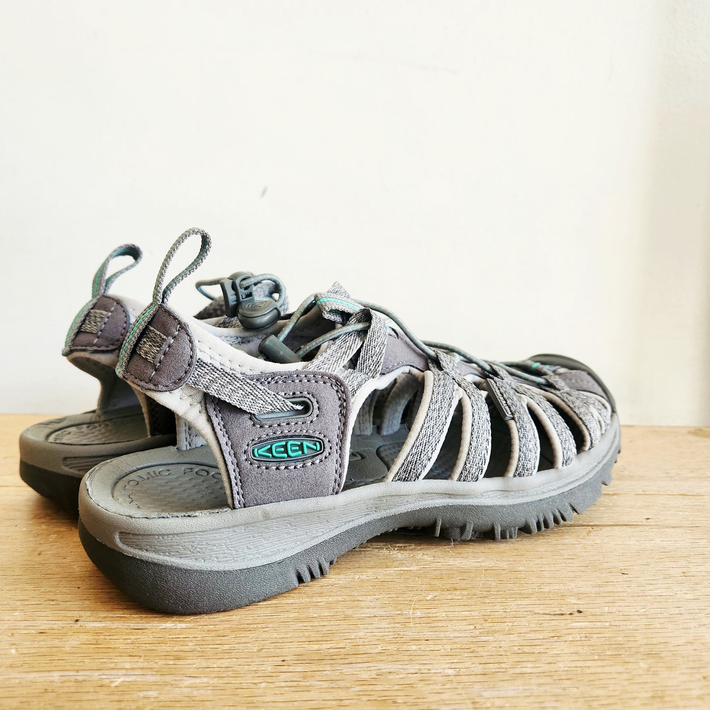 KEEN Whisper Sandals 8.5