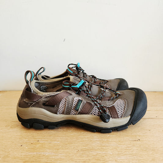 Keen H2 Hiking Shoes - size 7.5