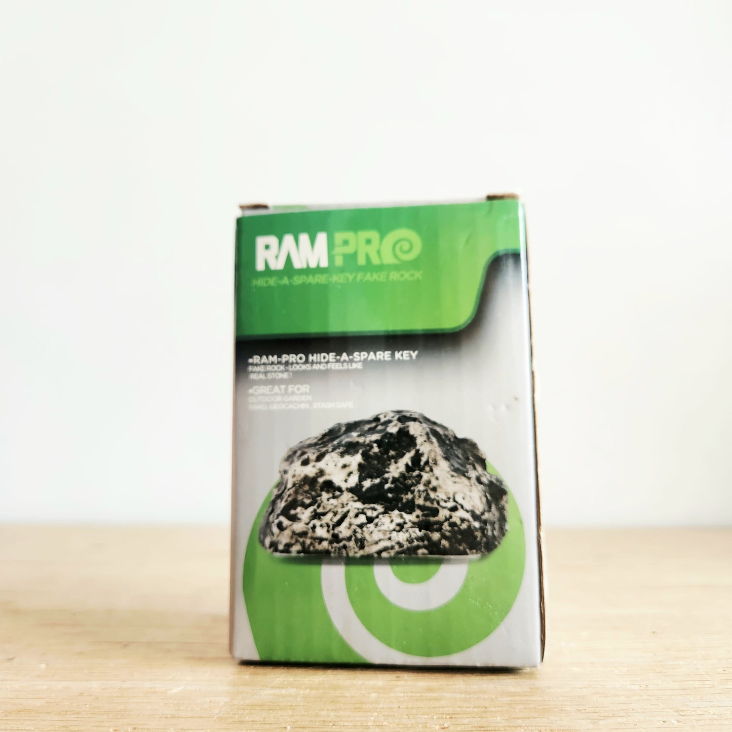 Outdoor Key Rock Hider