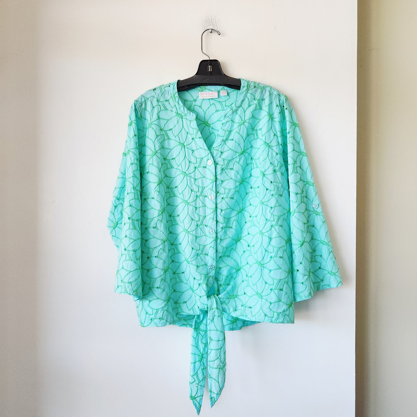 Bellisima by Kim Gravel 100% Cotton Embroidered Shirt with Tie - L