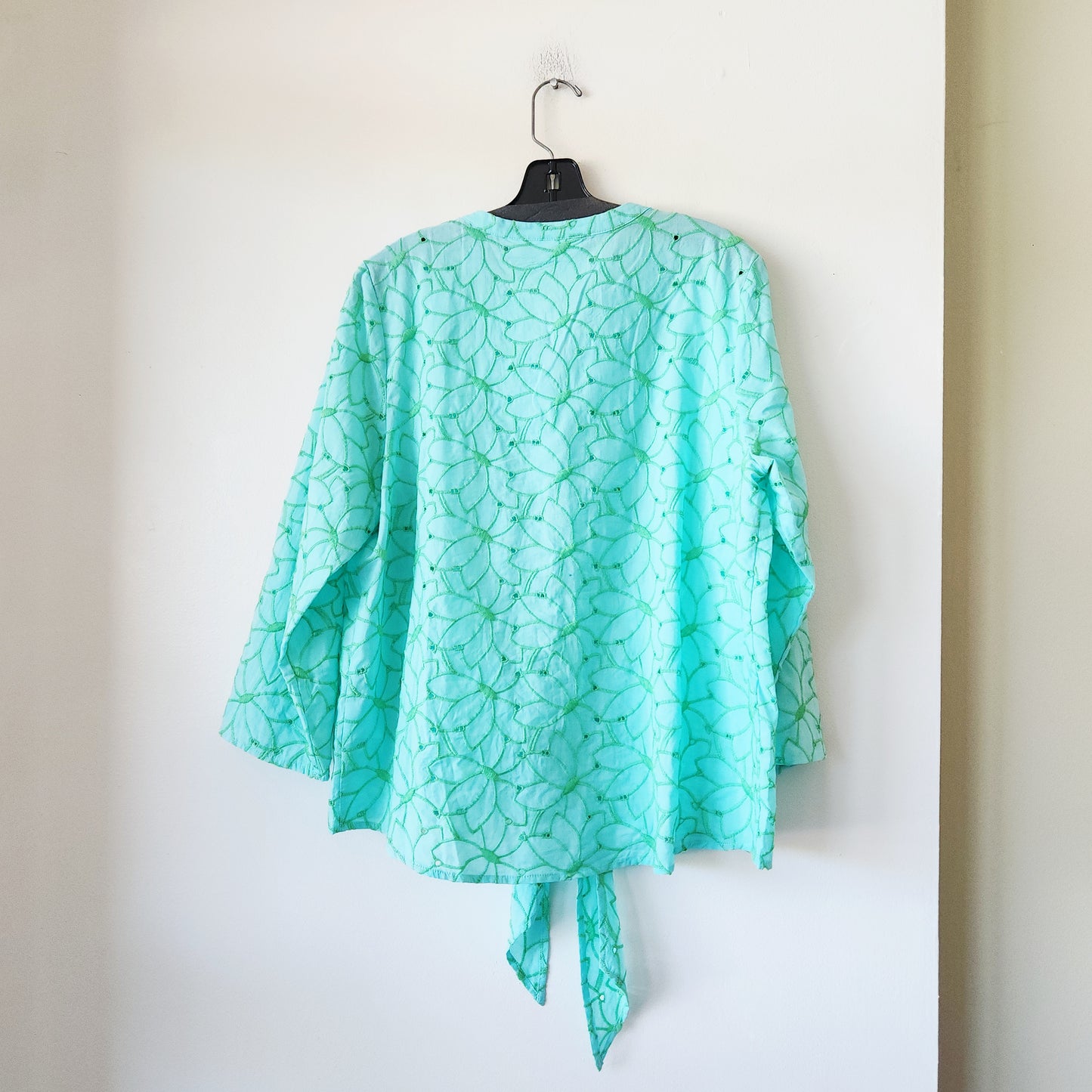 Bellisima by Kim Gravel 100% Cotton Embroidered Shirt with Tie - L