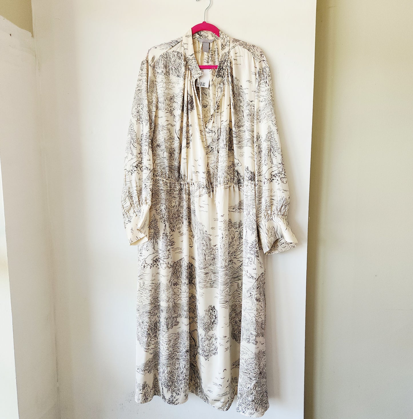 H&M Flowly Maxi Dress with Drawstring Waist - XXL - New