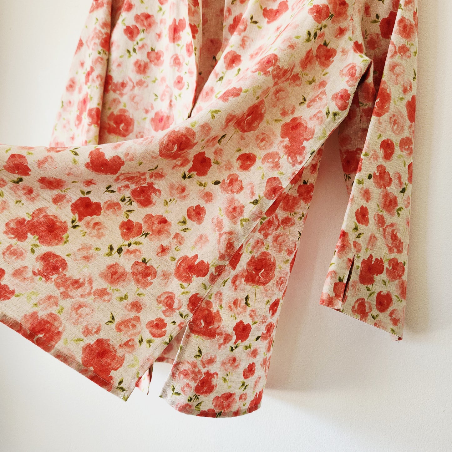 Liz Claiborne 100% Linen Floral Top - M
