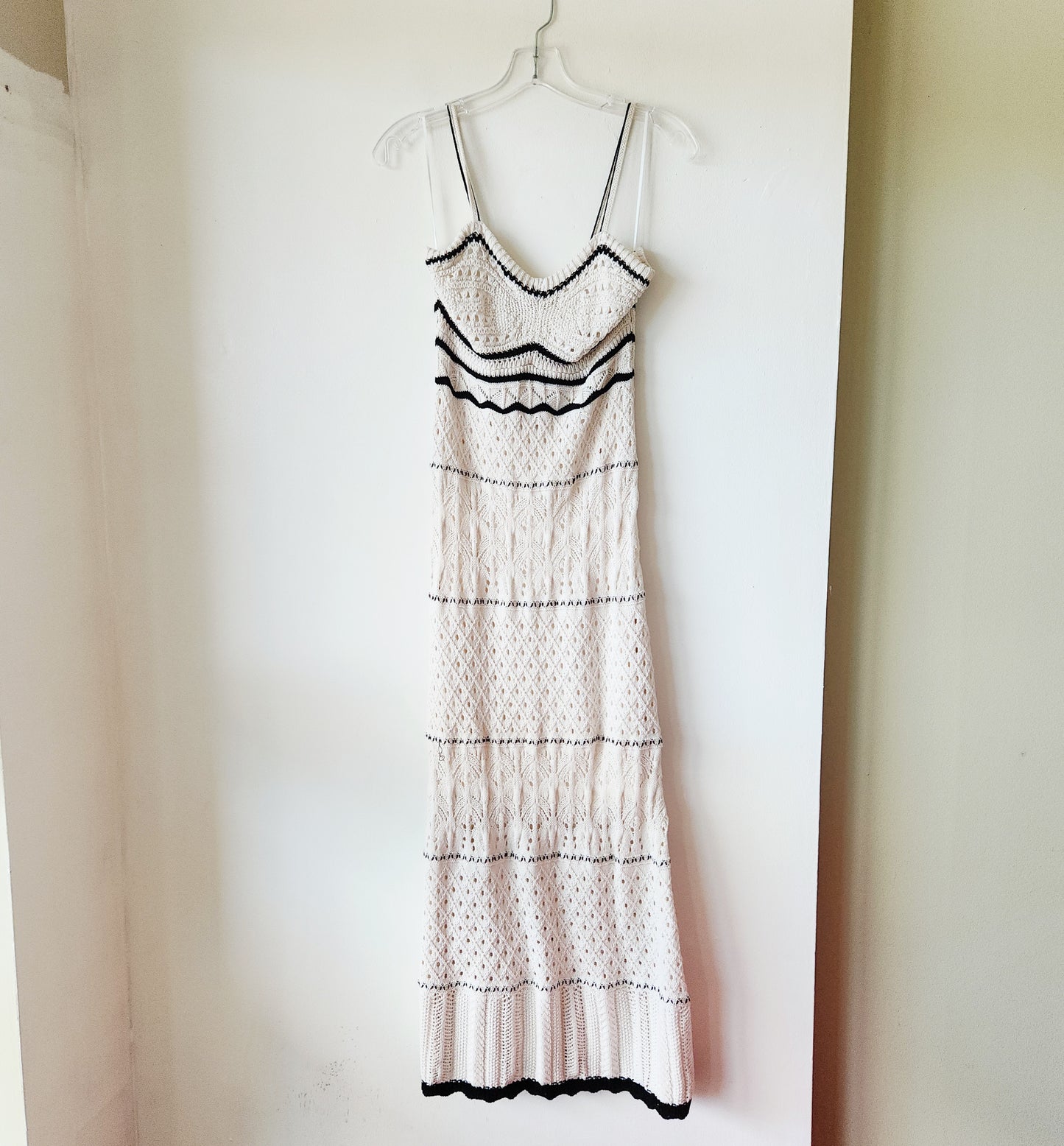 Olive + Oak Crochet Maxi Dress - M