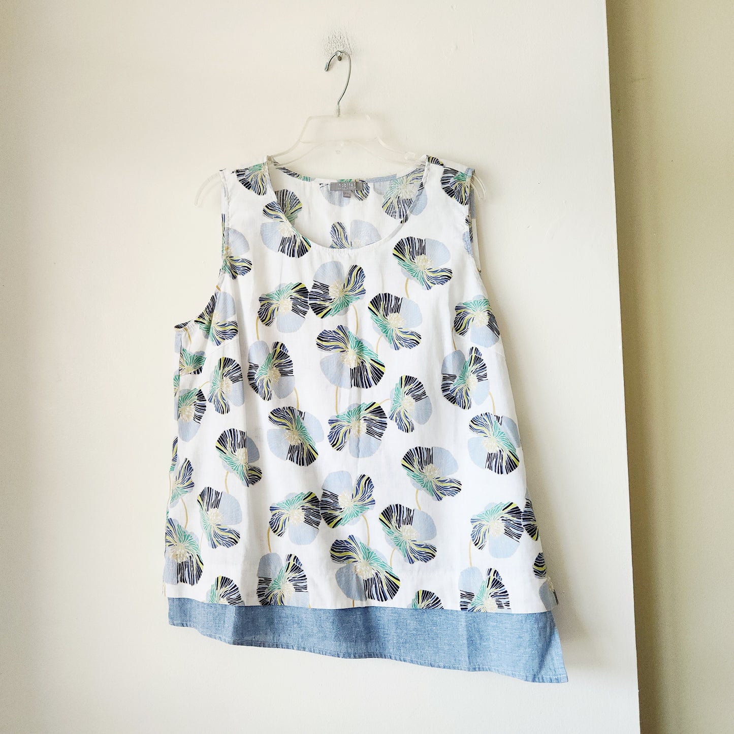 Habitat Linen & Cotton Sleeveless Top with Notched Hem - L