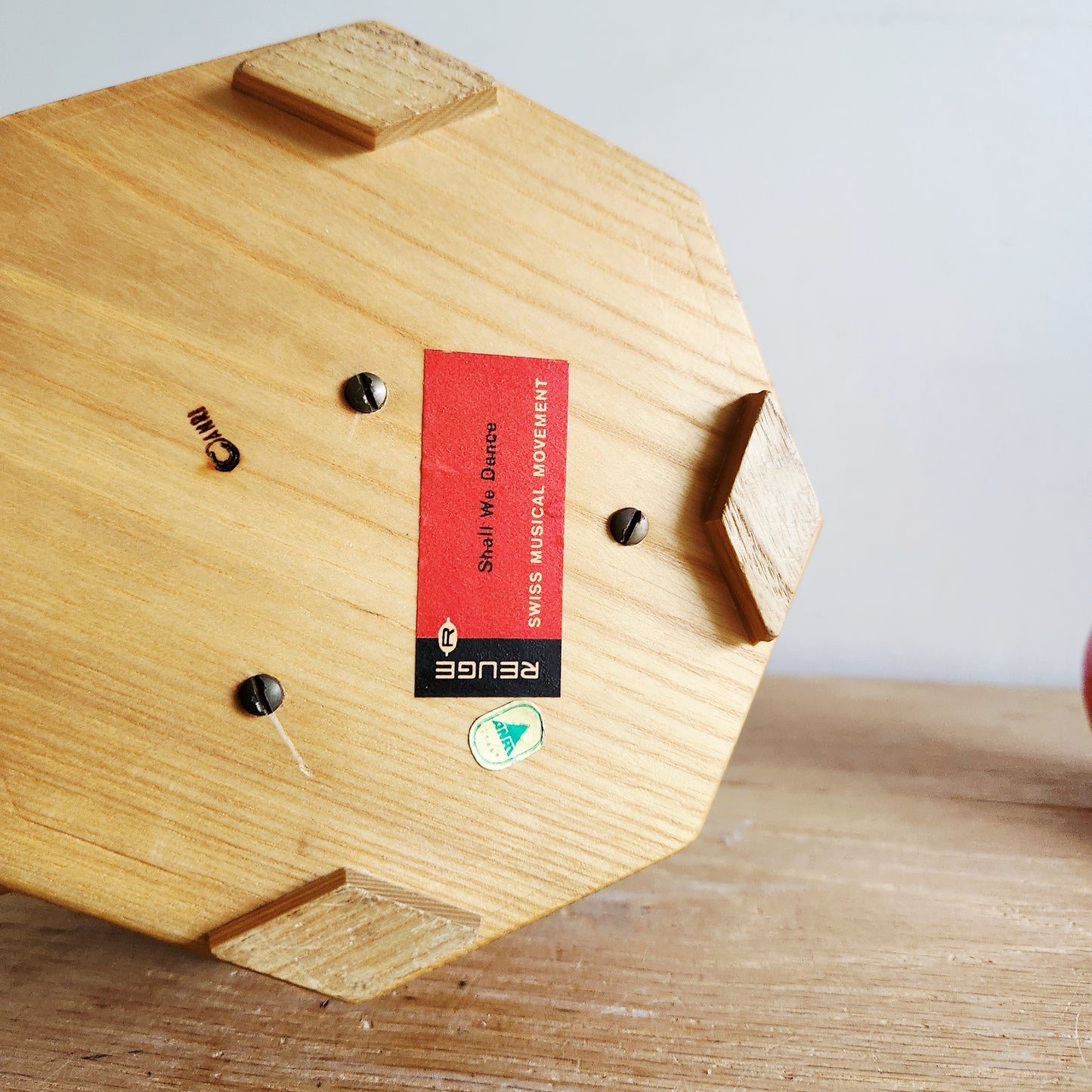 Vintage Thorens Anri Musical Wood Box Dancing People "Shall we dance" 7.5"H Swiss Musical Movement