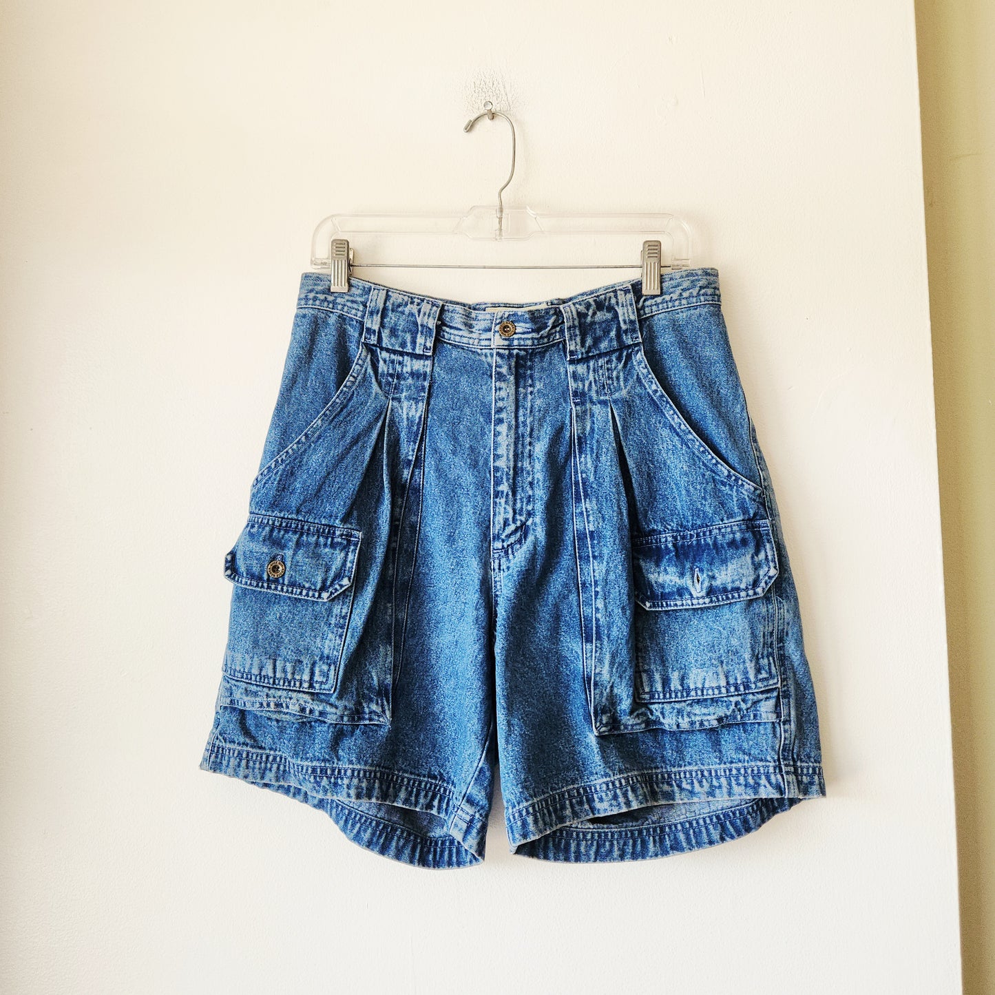 Eddie Bauer 100% Cotton Denim Cargo Shorts - size 32